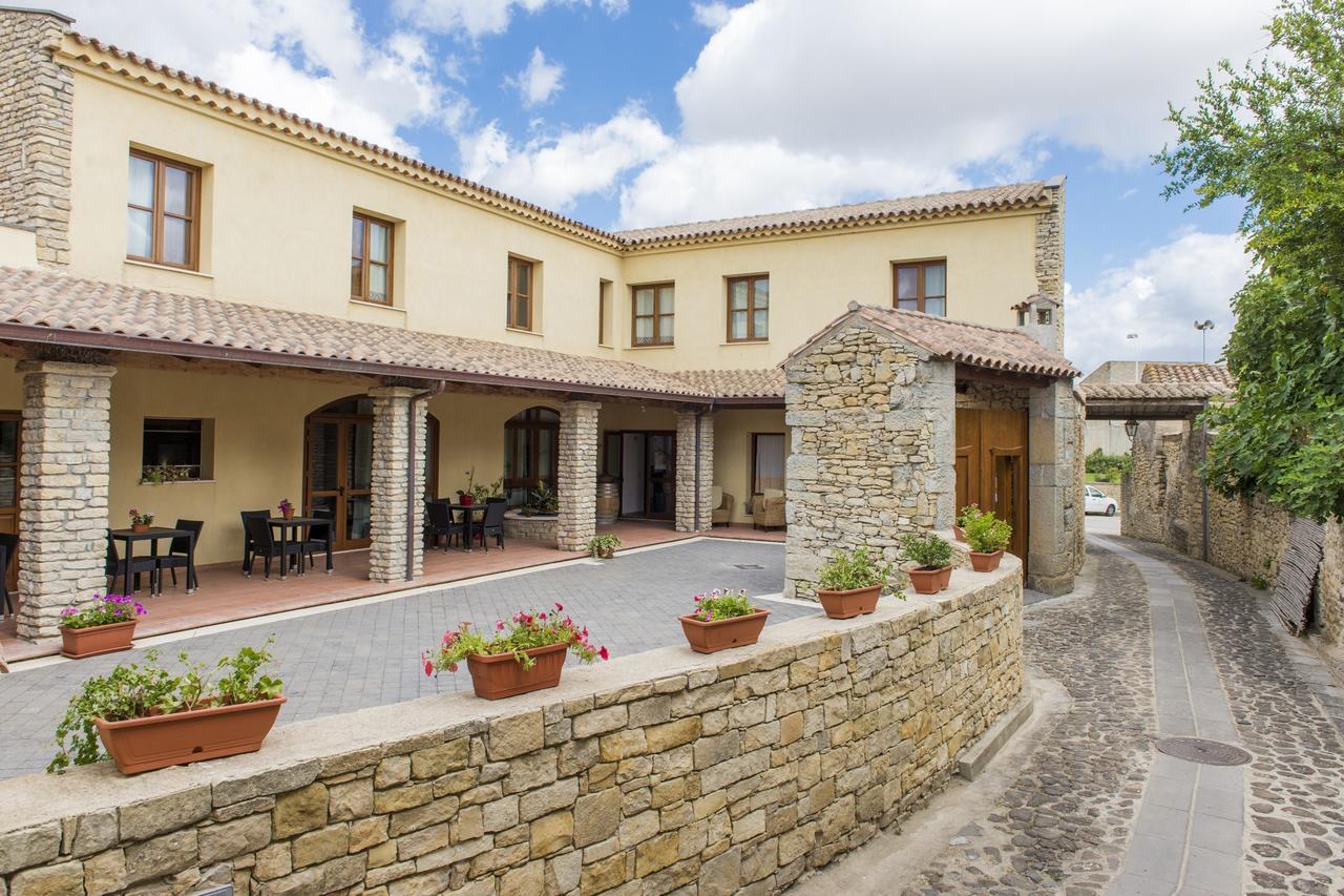 Albergo Diffuso Il Mandorlo Baressa Exterior foto